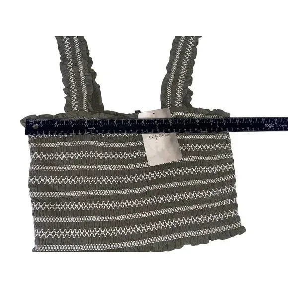 Lily Rose NWT Juniors‎ Smocked Tank Contrast Stitching Olive Size Medium MSRP$34 - Picture 8 of 11